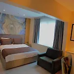 Perada & Hotel *