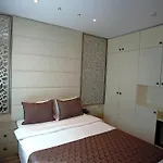 Perada & Hotel *
