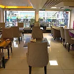 Perada & Hotel *