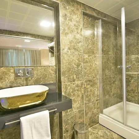 Perada Suite&room